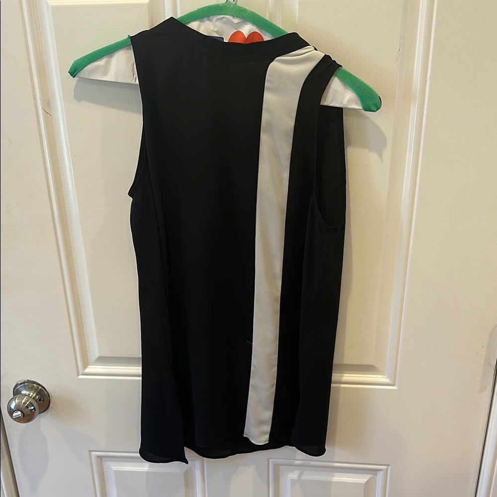 White House Black Market Black and White Sleeveless Tank Top